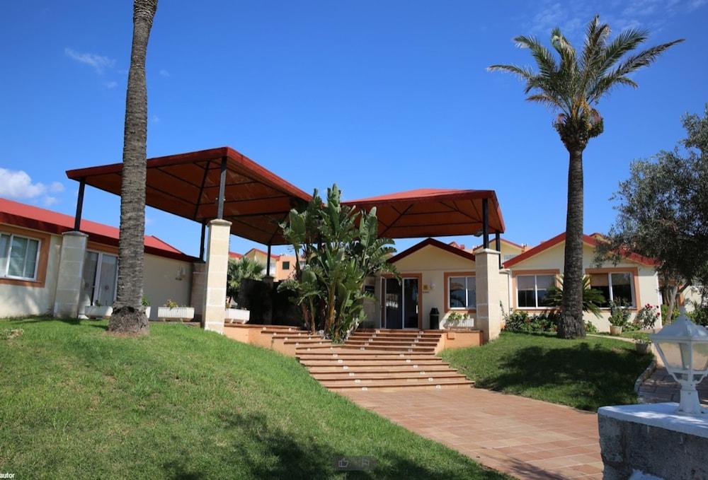 Pierre&vacances Menorca Cala Blanes 3*