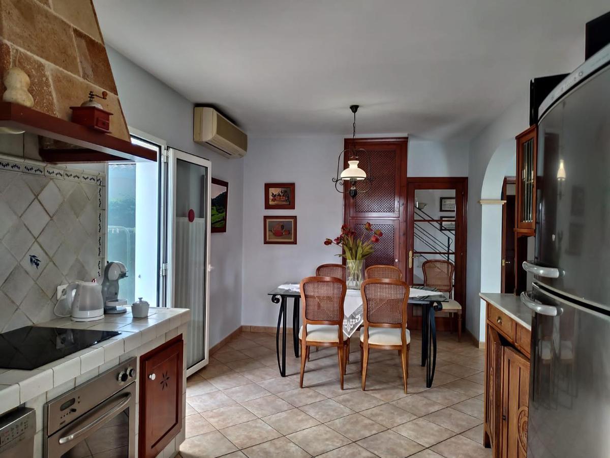 Villa Tali Piscina, Wifi, Cerca De Ciudadela