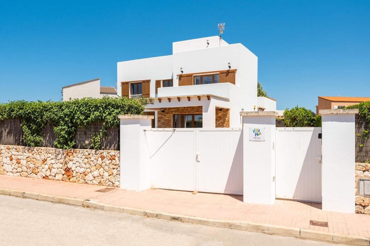 Ibiza 4 Bedroom Villa, Cala'n Blanes Cala'N Blanes (Menorca)