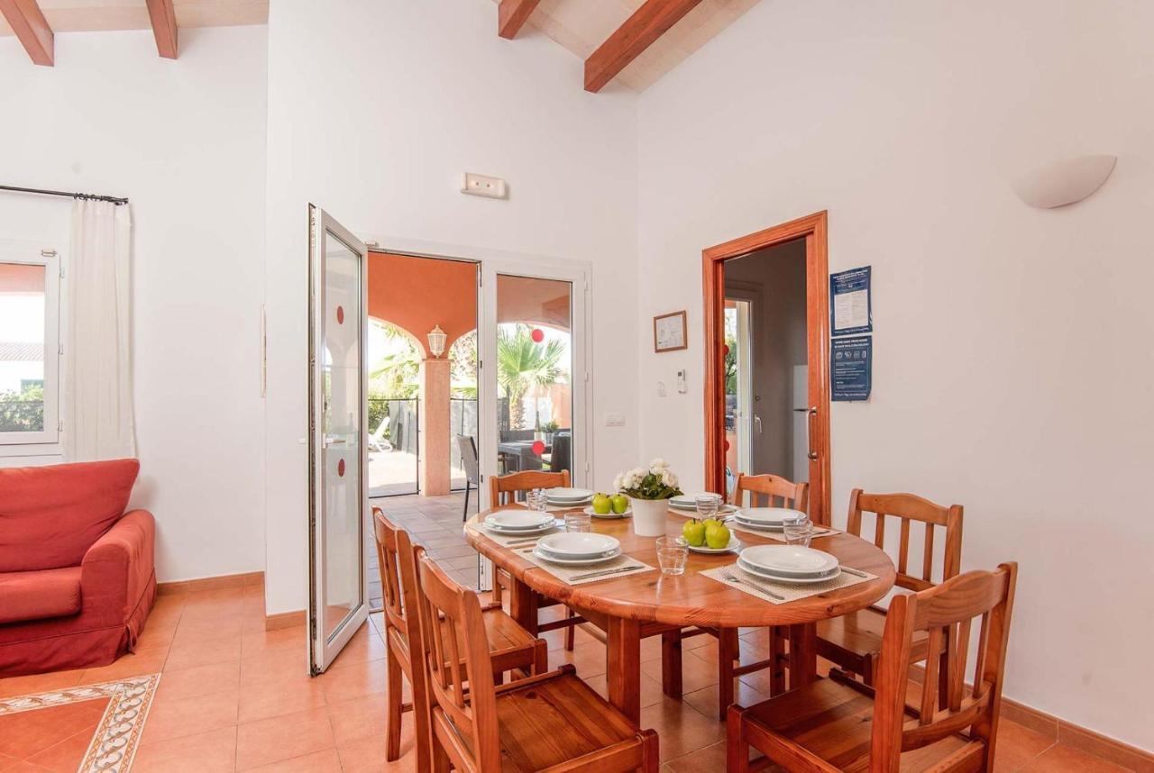 Mimosa * Cala'N Bosch (Menorca)
