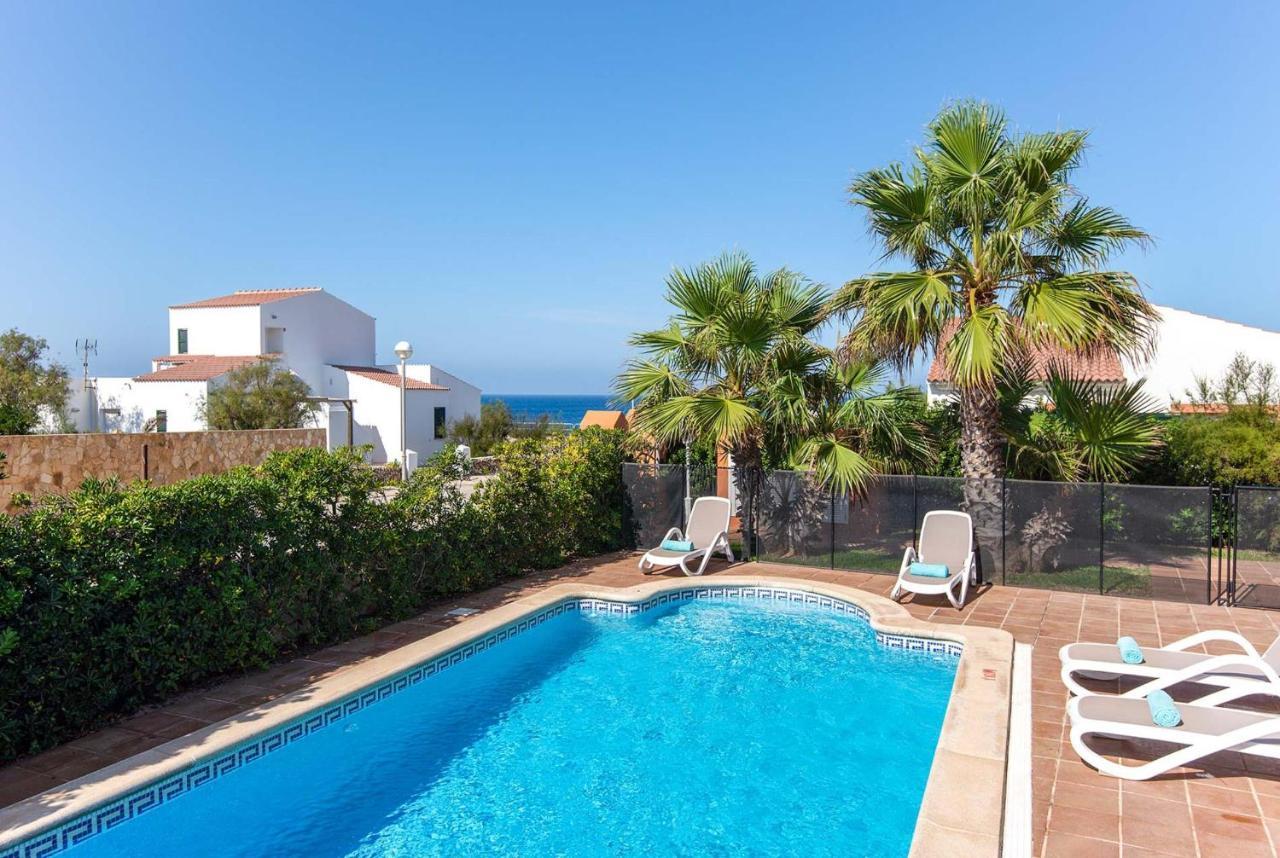 Mimosa Villa *