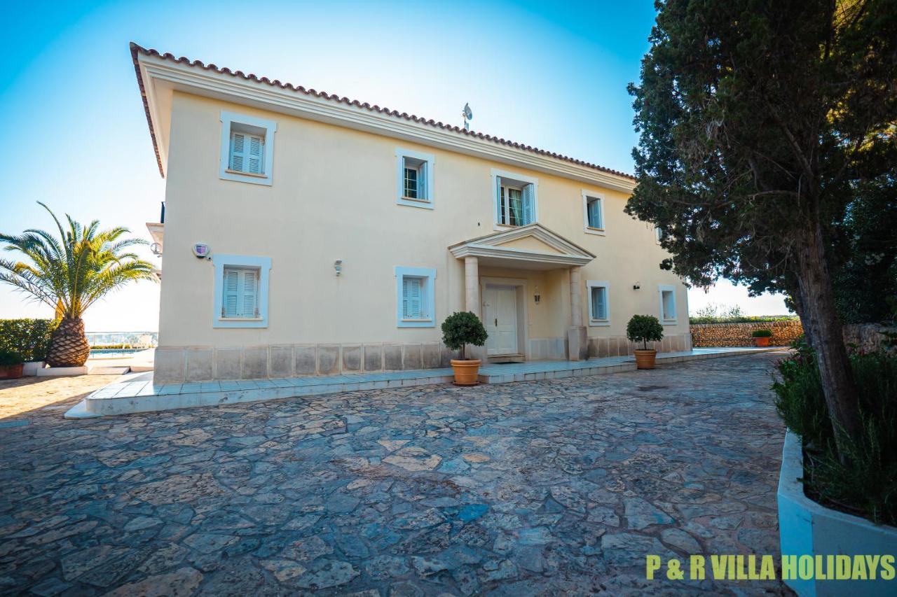 Pere Cala Galdana Menorca Villa
