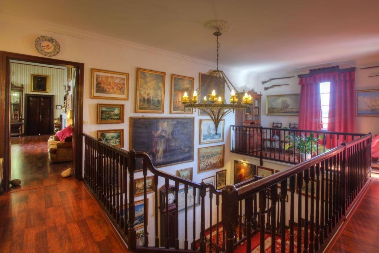 Del Almirante Hotel