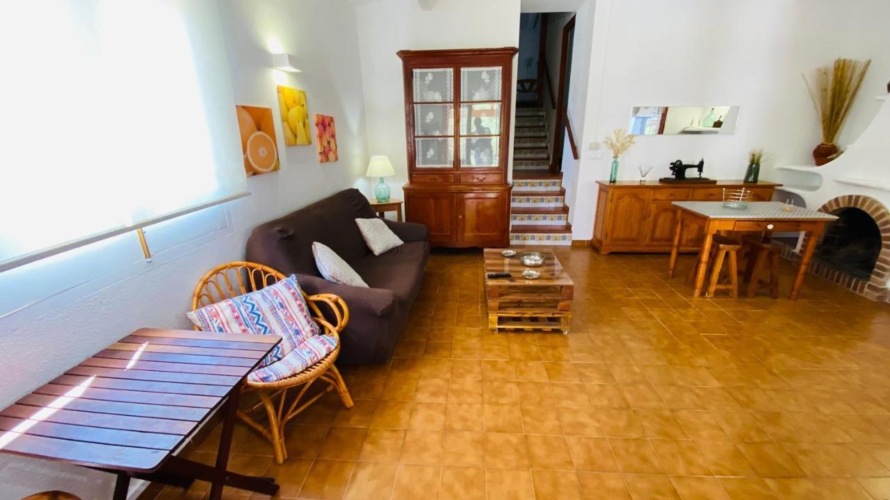 Сasa de vacaciones Holiday Casa Dina *