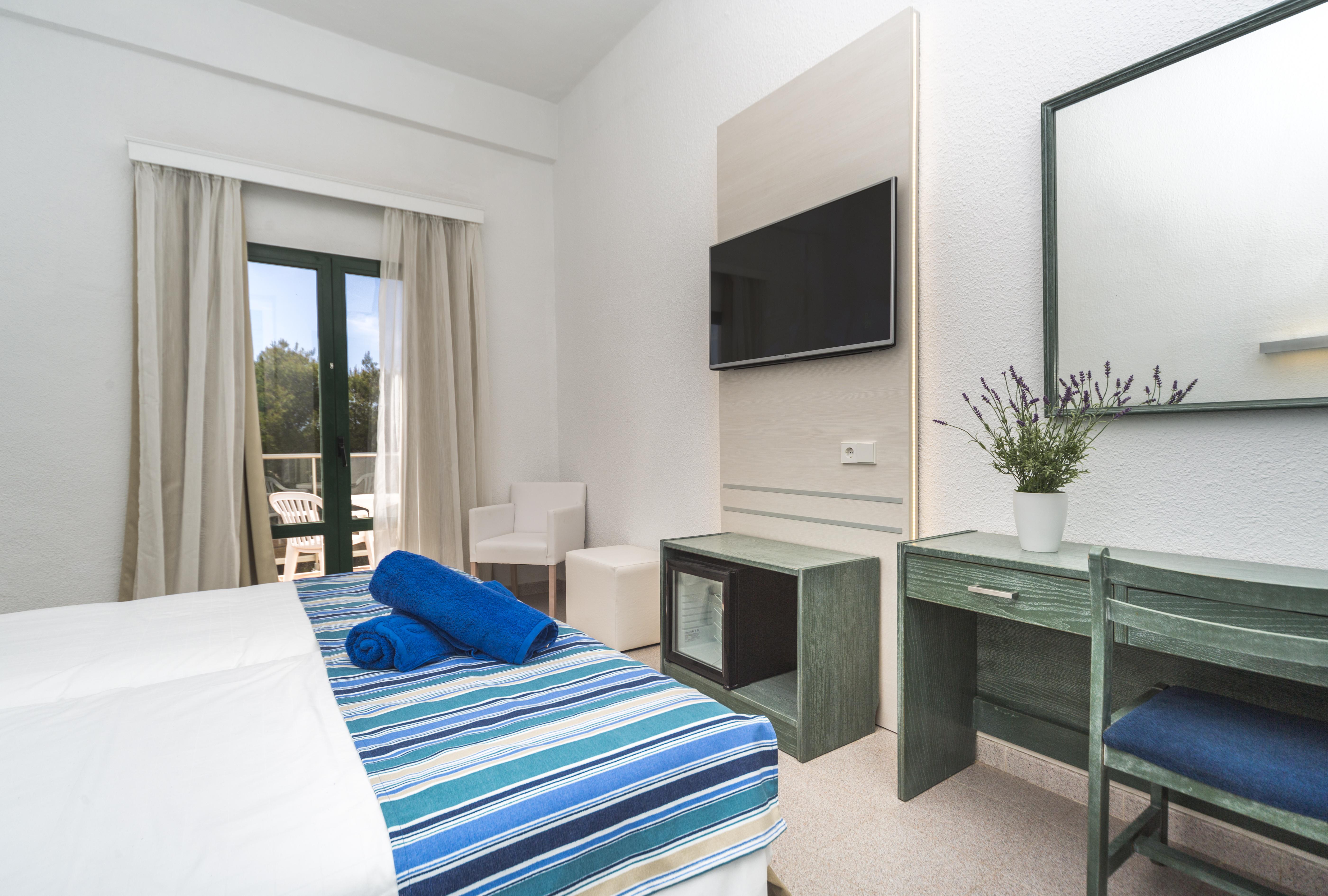 Globales Cala'n Blanes Hotel 3*