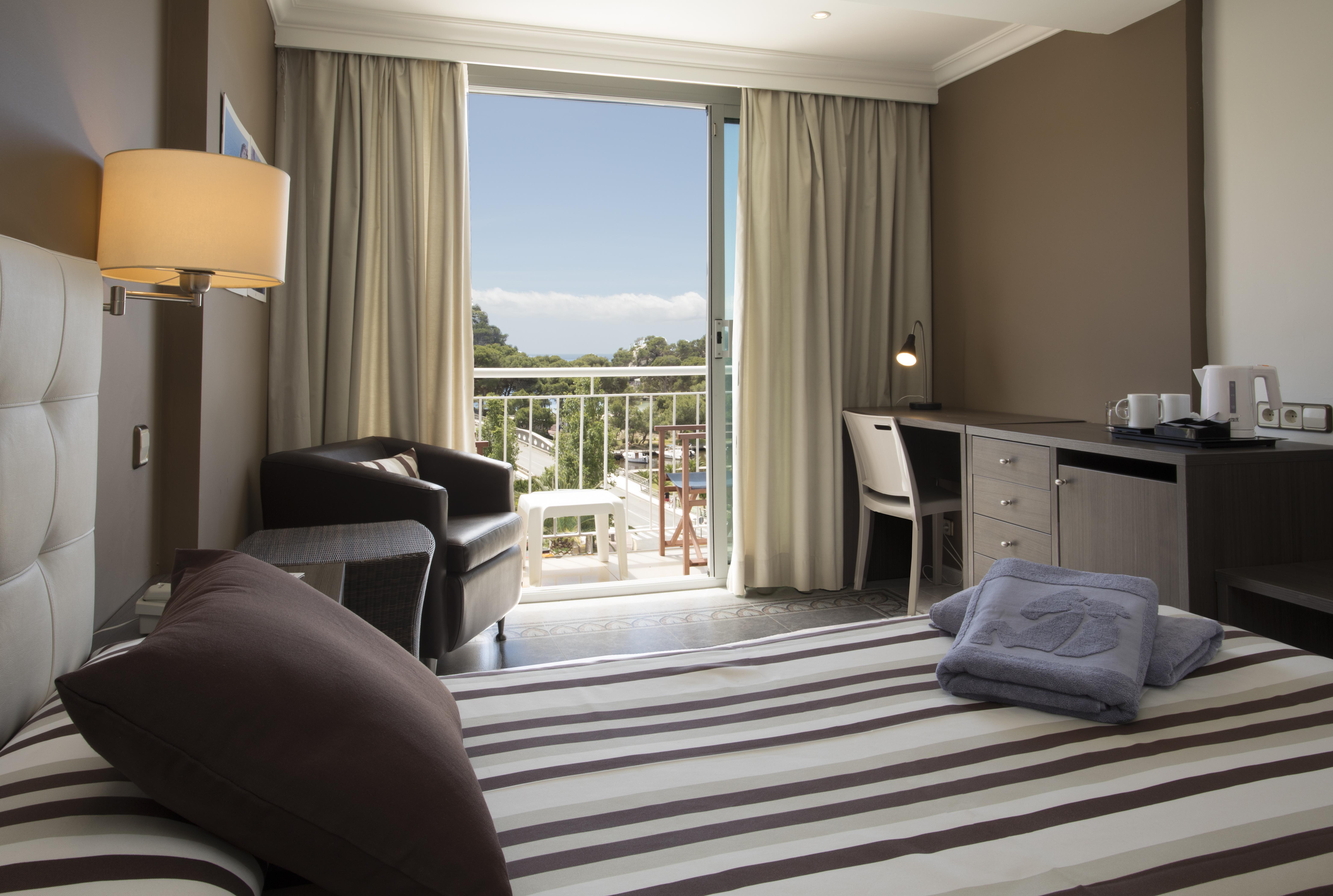Aparthotel Minura Cala Galdana & D'aljandar 4*