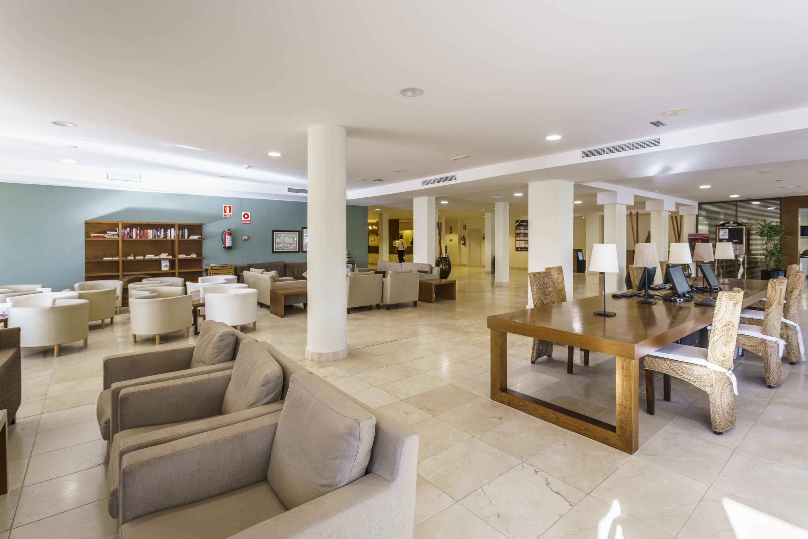 Minura Cala Galdana & D'aljandar Aparthotel 4*