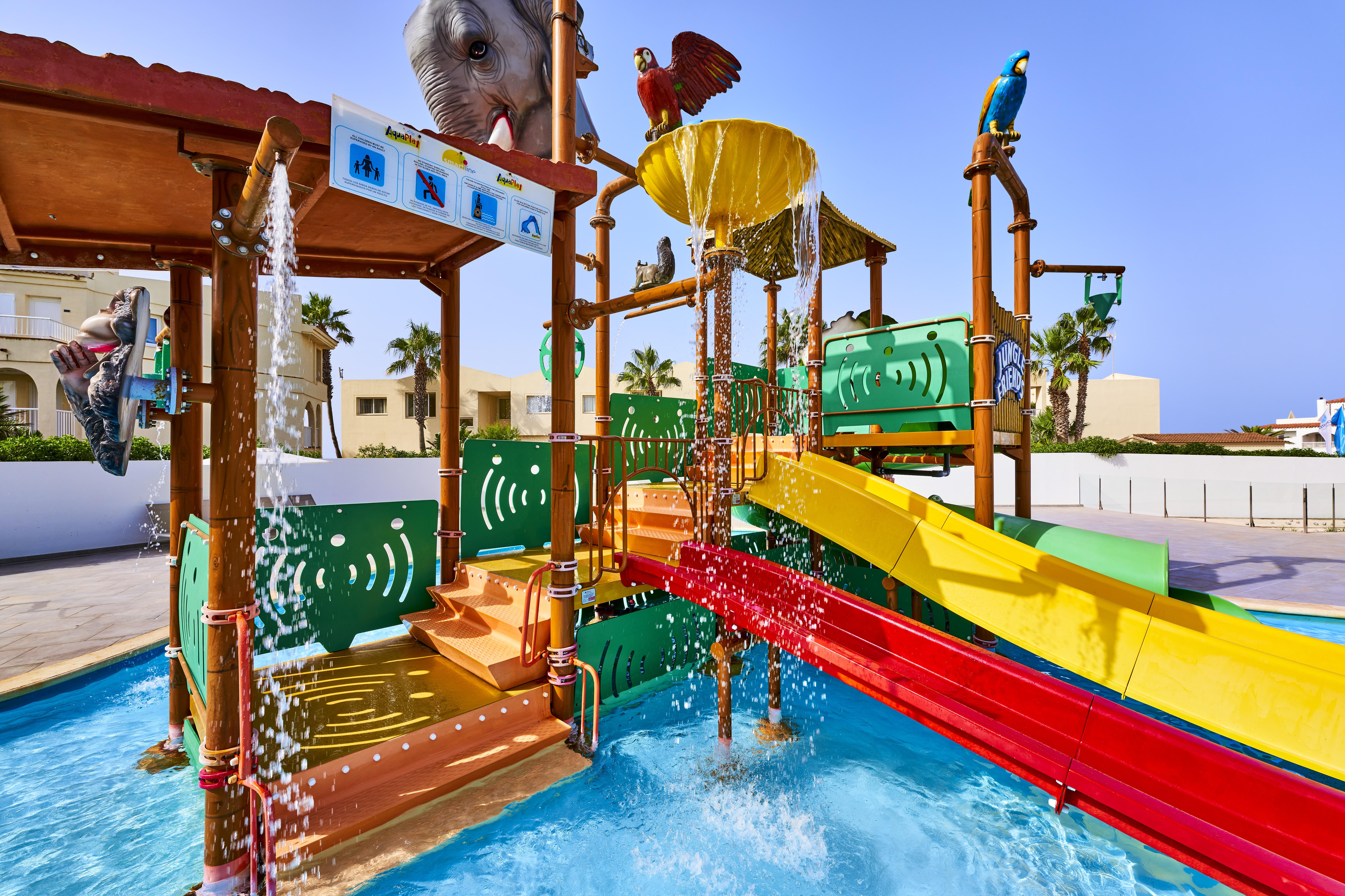 Hotel Smartline Cala N Bosch 3*
