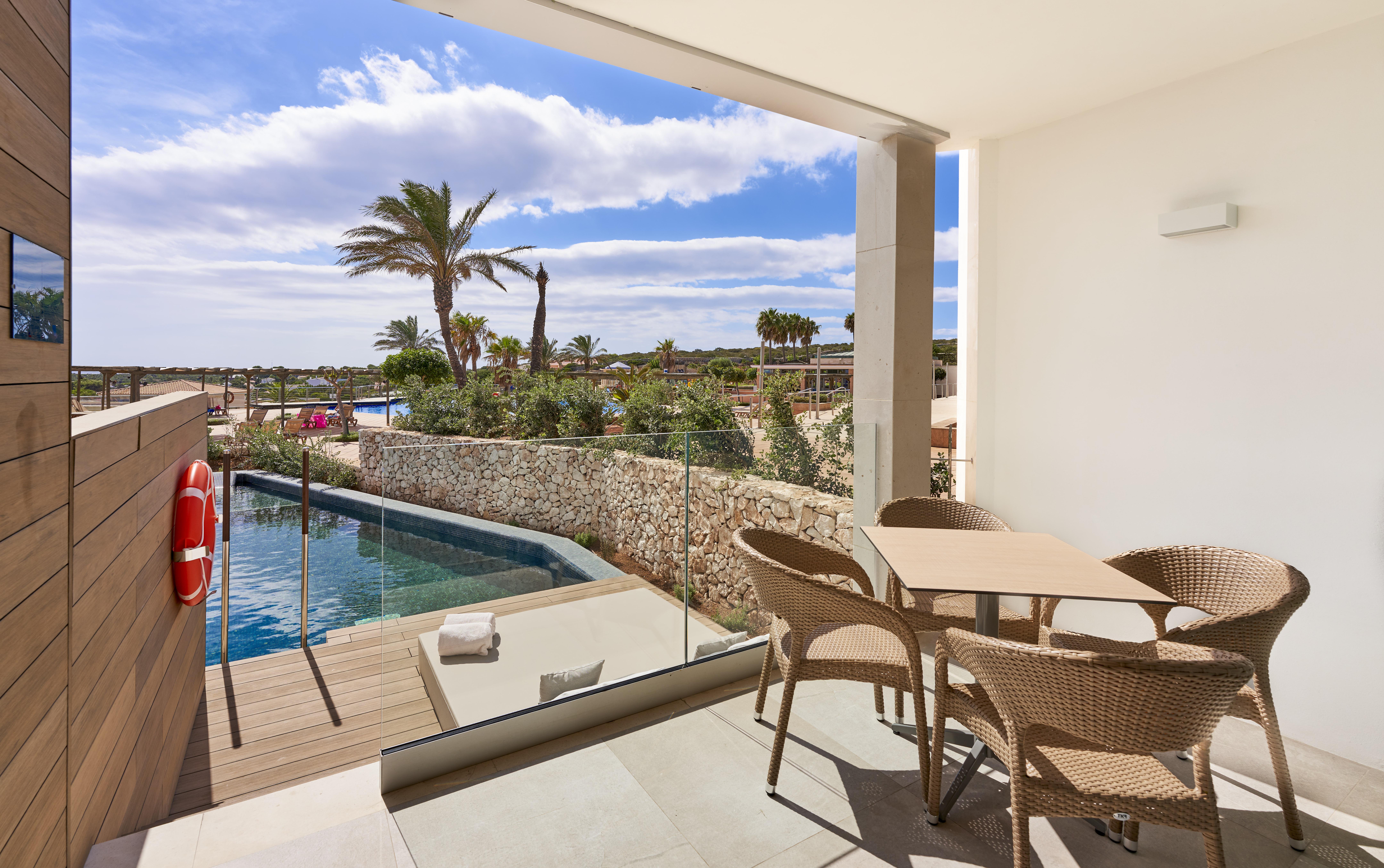 Insotel Punta Prima 5*