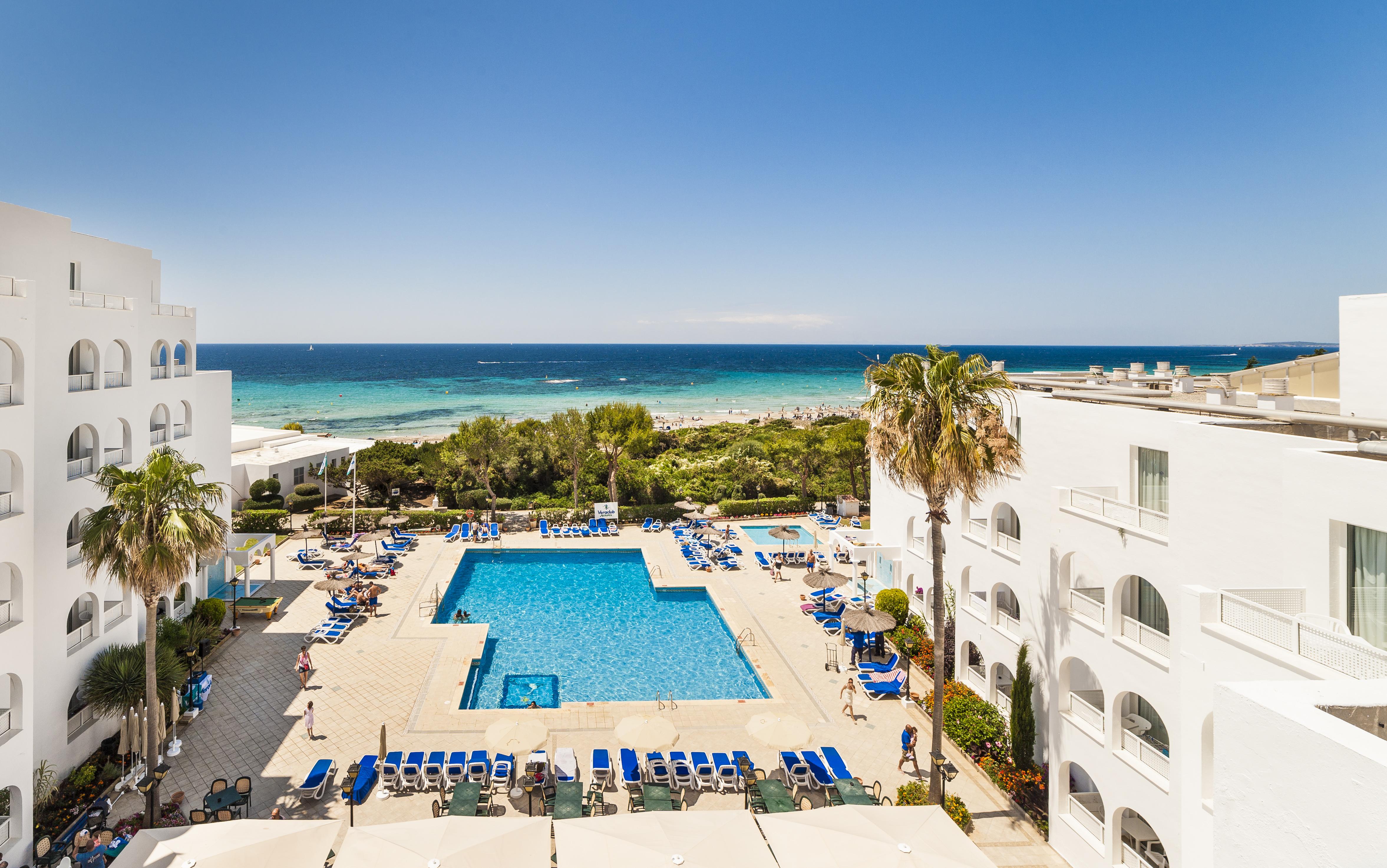 Globales Lord Nelson Apartahotel Santo Tomás