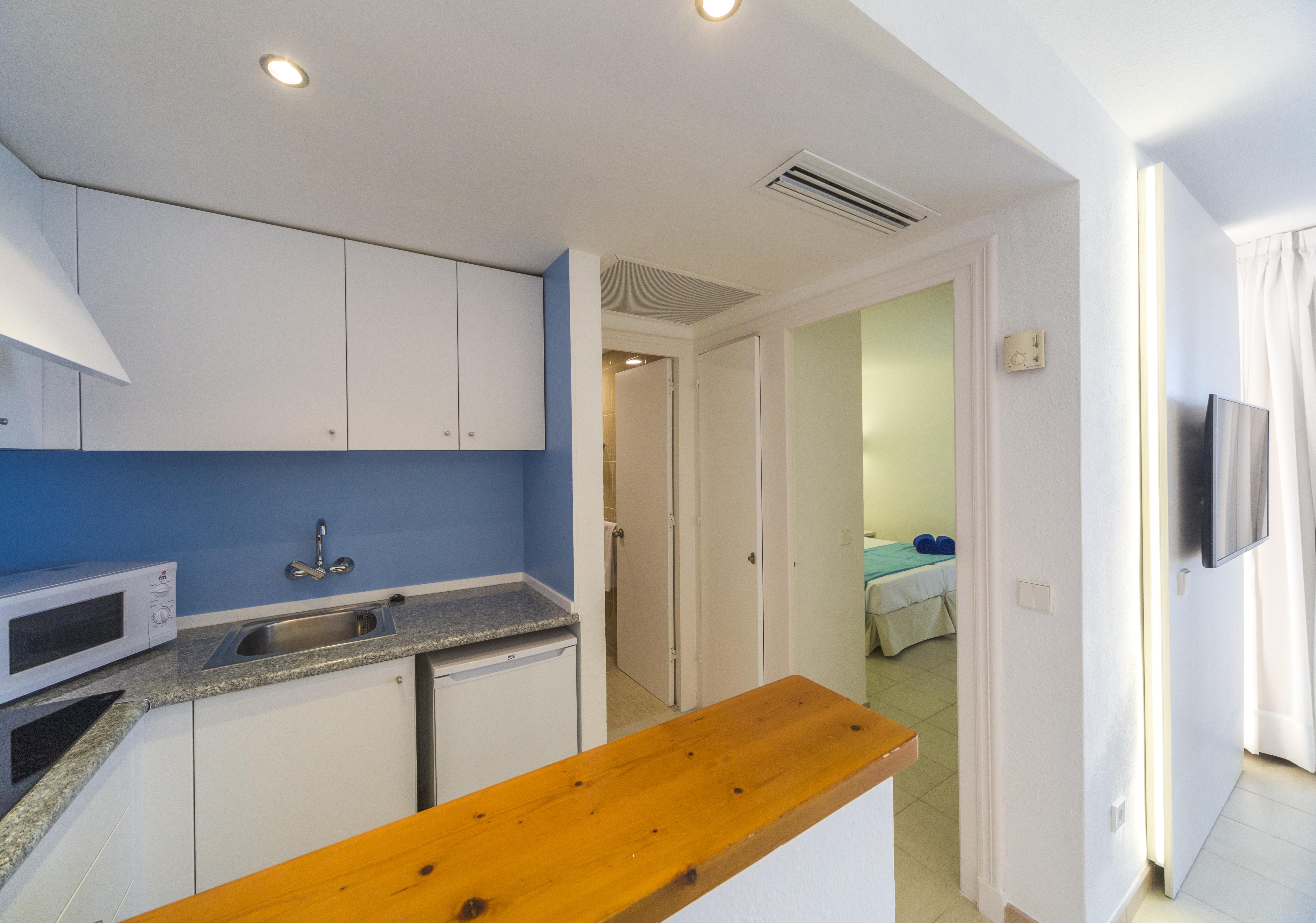 Aparthotel Globales Lord Nelson (adults Only) 3*