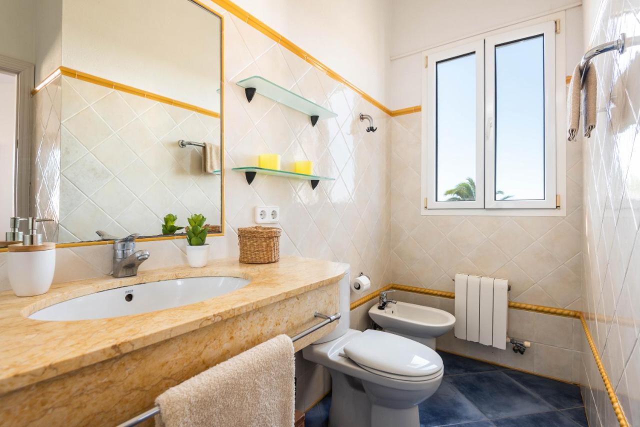 Roxana 3 Bedroom Villa, Es Castell Villa *