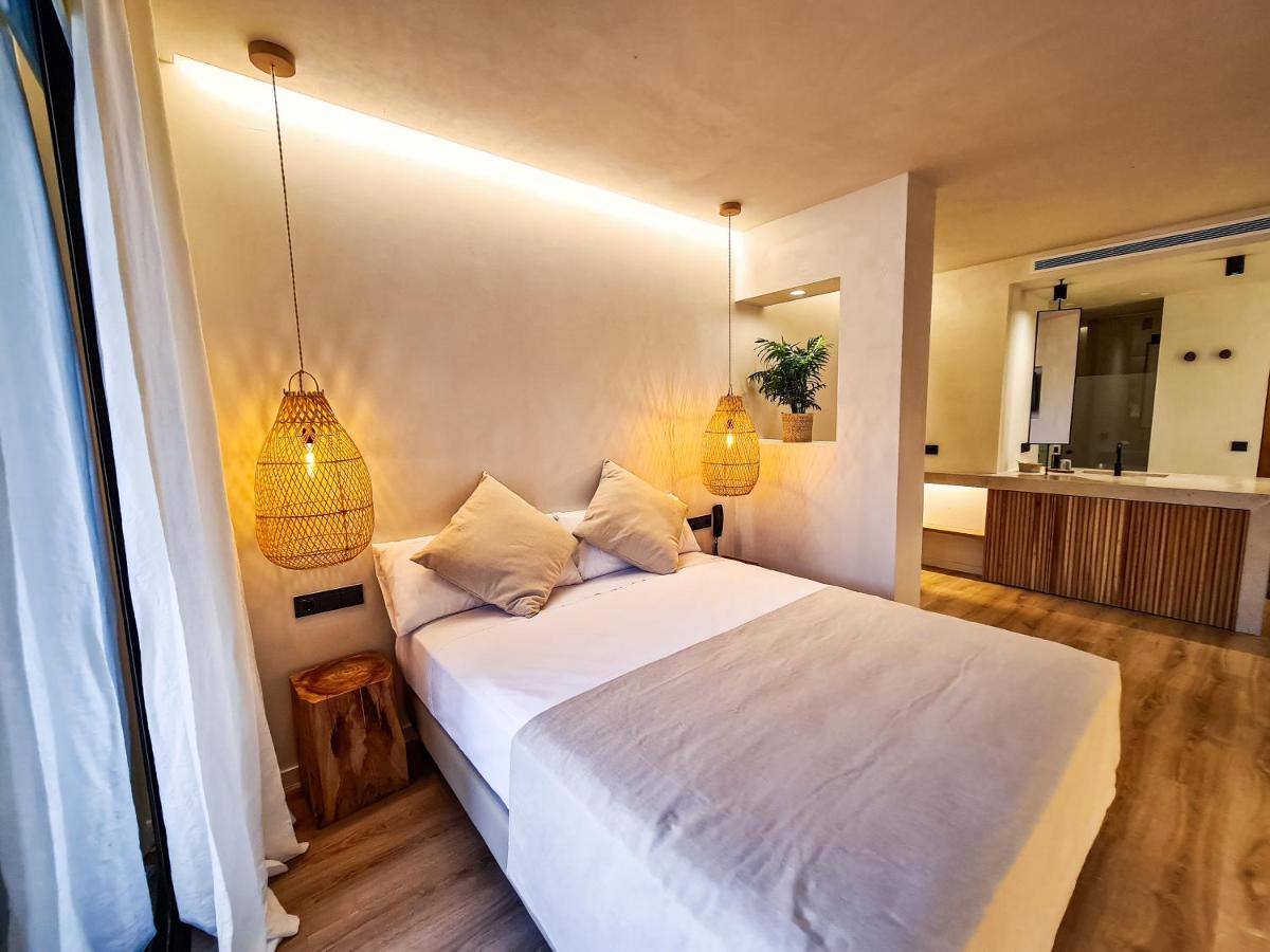 S'estancia Hotel