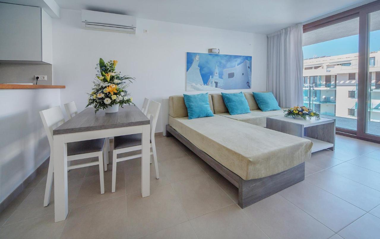 Ferrer Skyline Apartahotel 4*