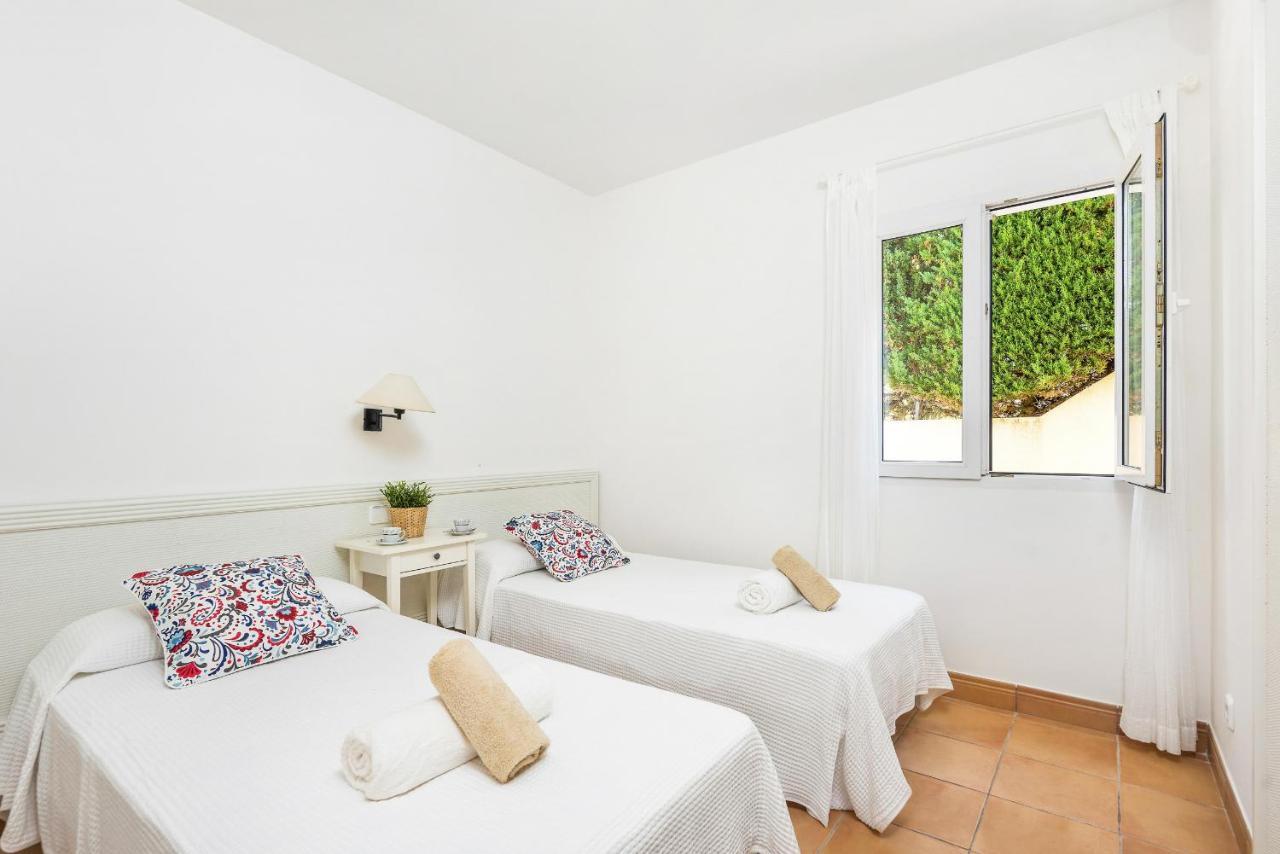 Marina 3 Bedroom Villa, Cala Blanca Villa