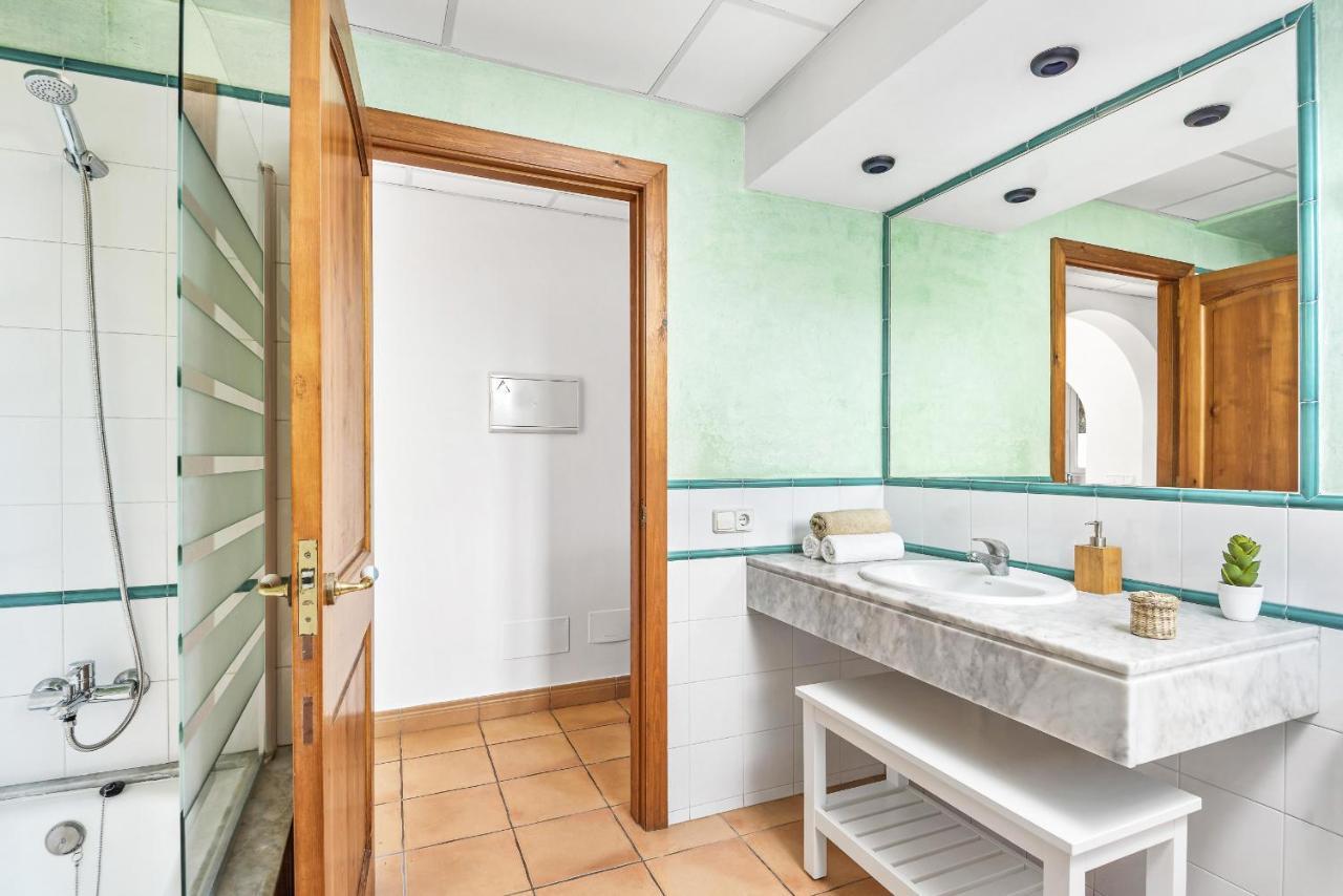Marina 3 Bedroom Villa, Cala Blanca * Cala Blanca (Menorca)