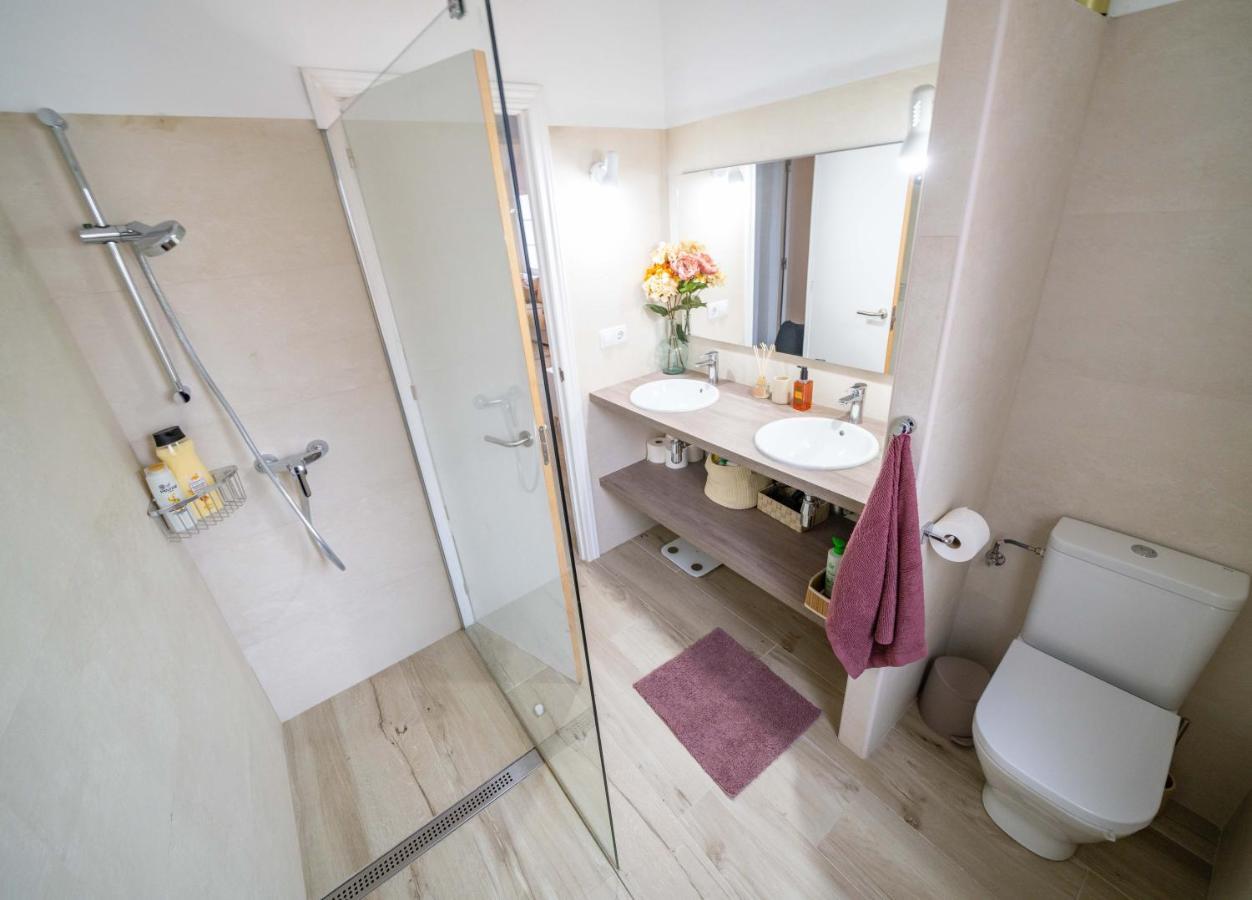 Seafront Modern To Relax And Disconnect Villa
