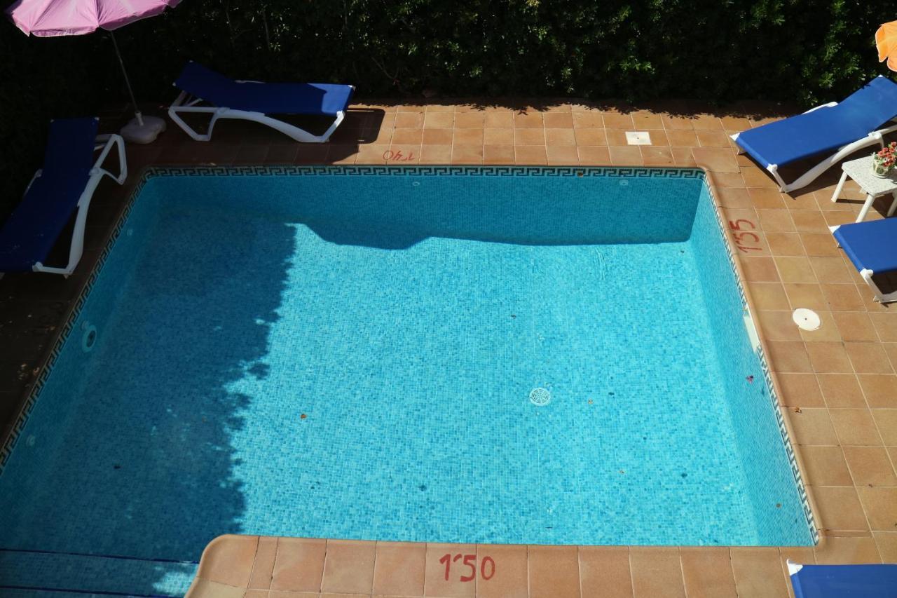 Spectacular With Swimmingpool In Cala Blanca Holiday home