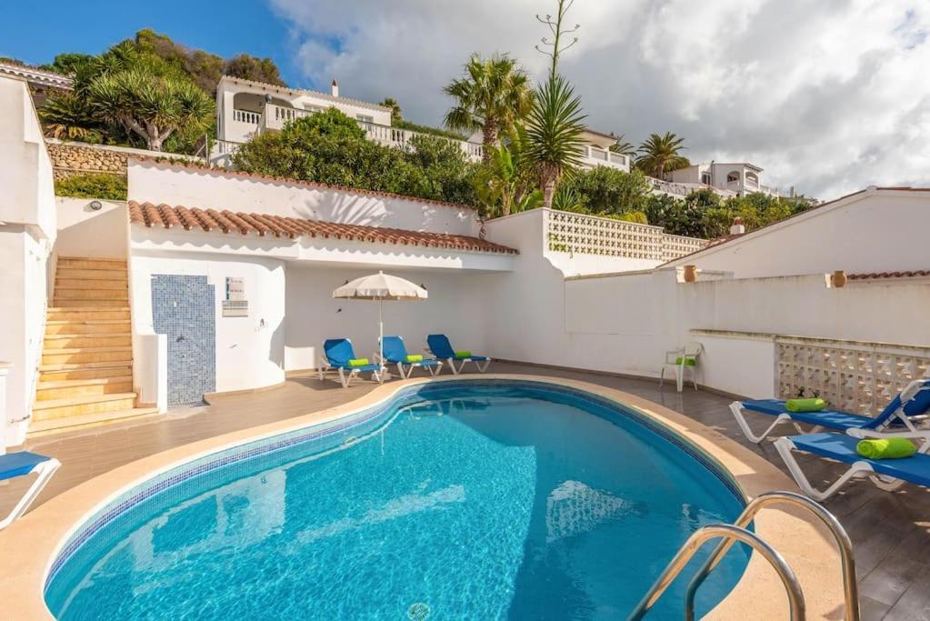 Castellet Villa *