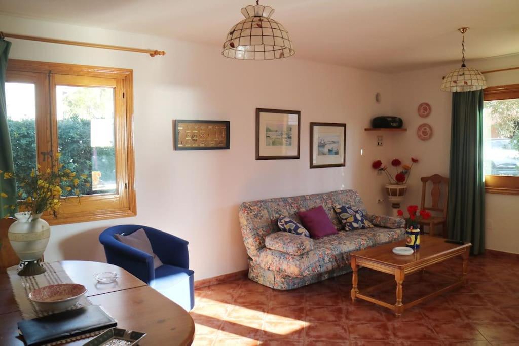 Spectacular With Swimmingpool In Cala Blanca Holiday home Cala Blanca (Menorca)