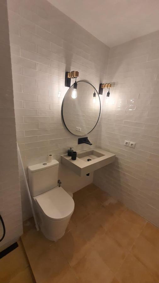Apartment With Garden And Swimming And