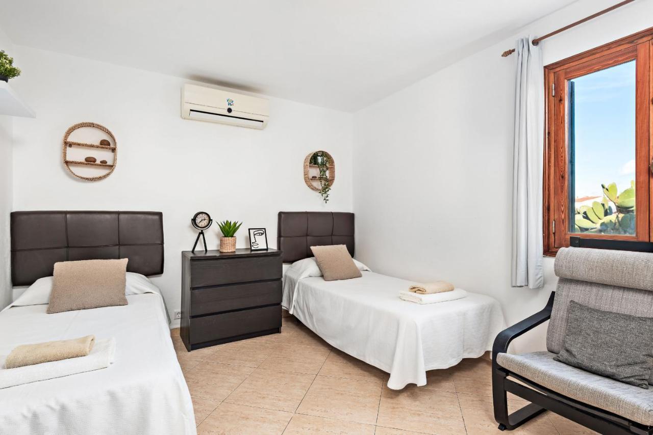 Nuriana 4 Bedroom Villa, Calan Blanes