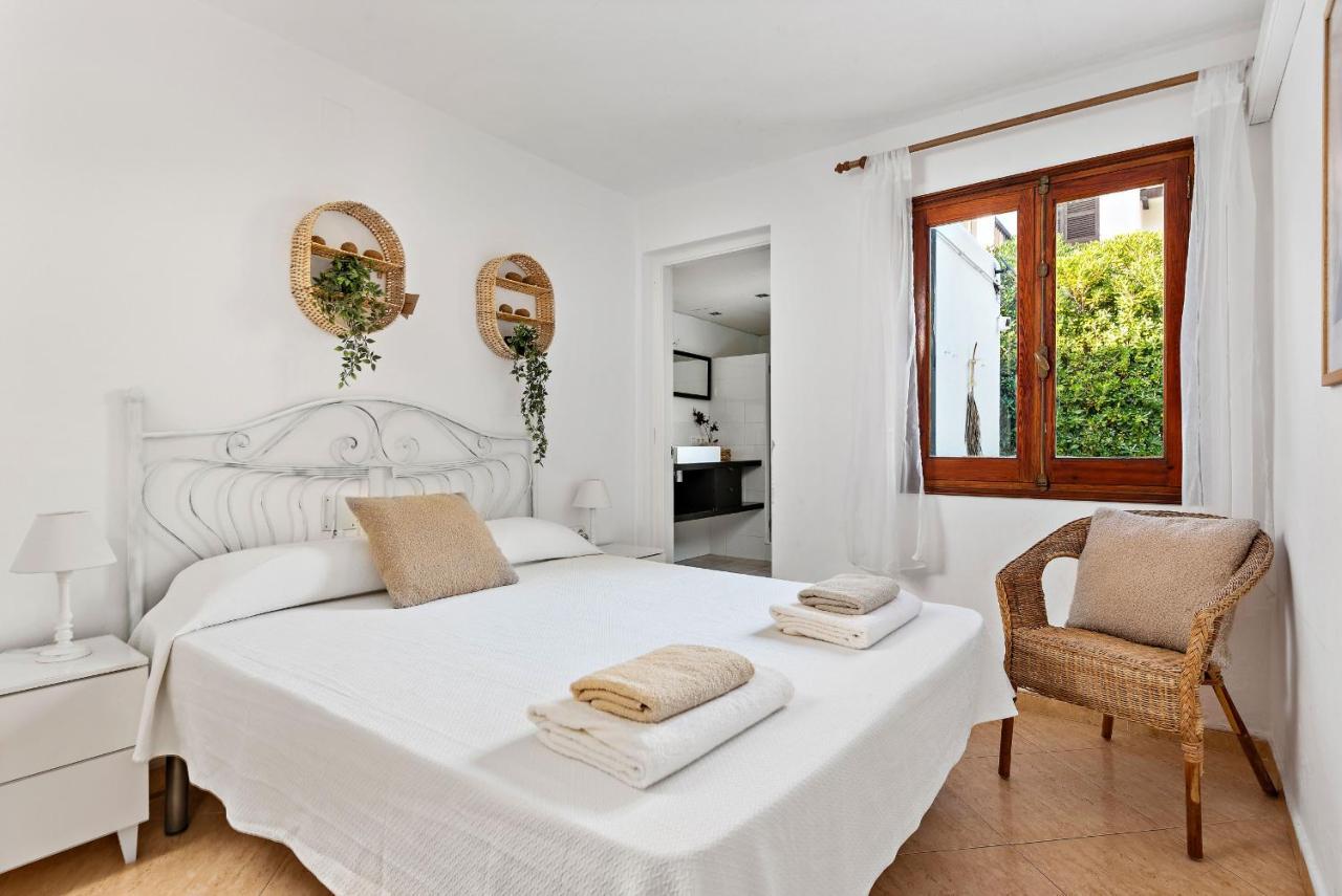 Villa Nuriana 4 Bedroom Villa, Calan Blanes