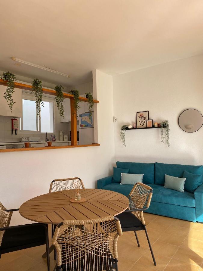 Coves Noves Of 75 M2 10 Minutes Walk From The Of Arenal D'en Castell *