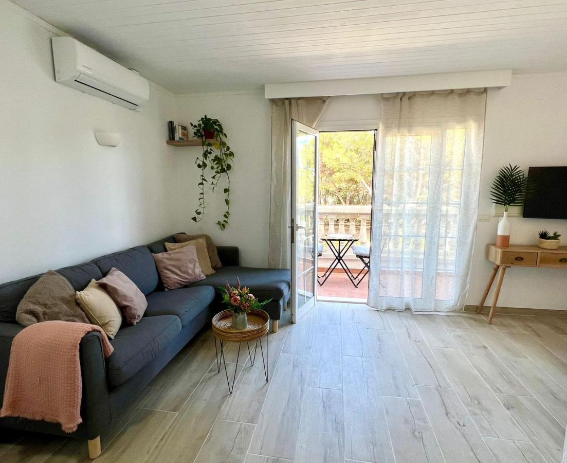 Menorca Chic Near & Harbour Apartment *