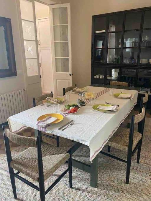 Didi House - Charming In Downtown Mahon Сasa de vacaciones *