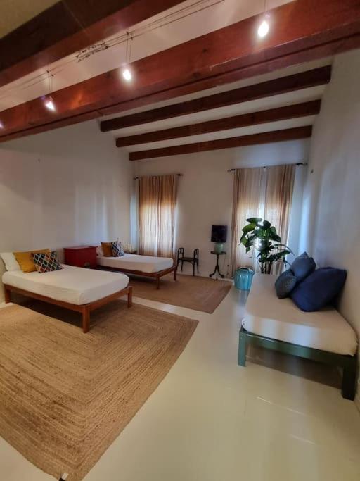 Didi House - Charming In Downtown Mahon Сasa de vacaciones *