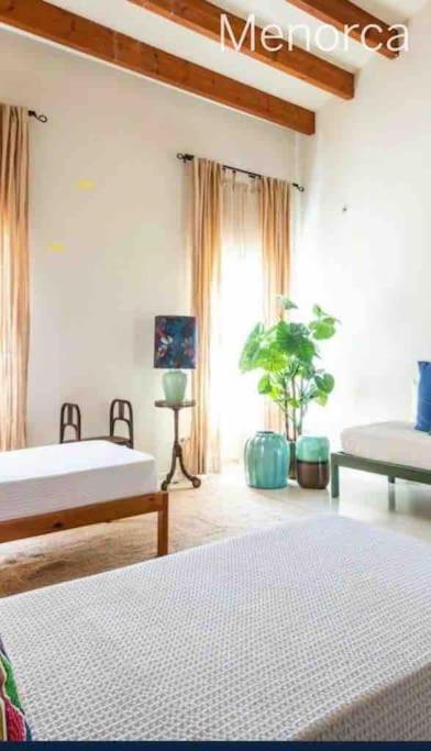 Сasa de vacaciones Didi House - Charming In Downtown Mahon *