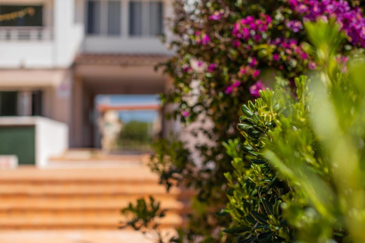 Calan Blanes Park 2adults 4children Apartamento Cala'N Blanes (Menorca)