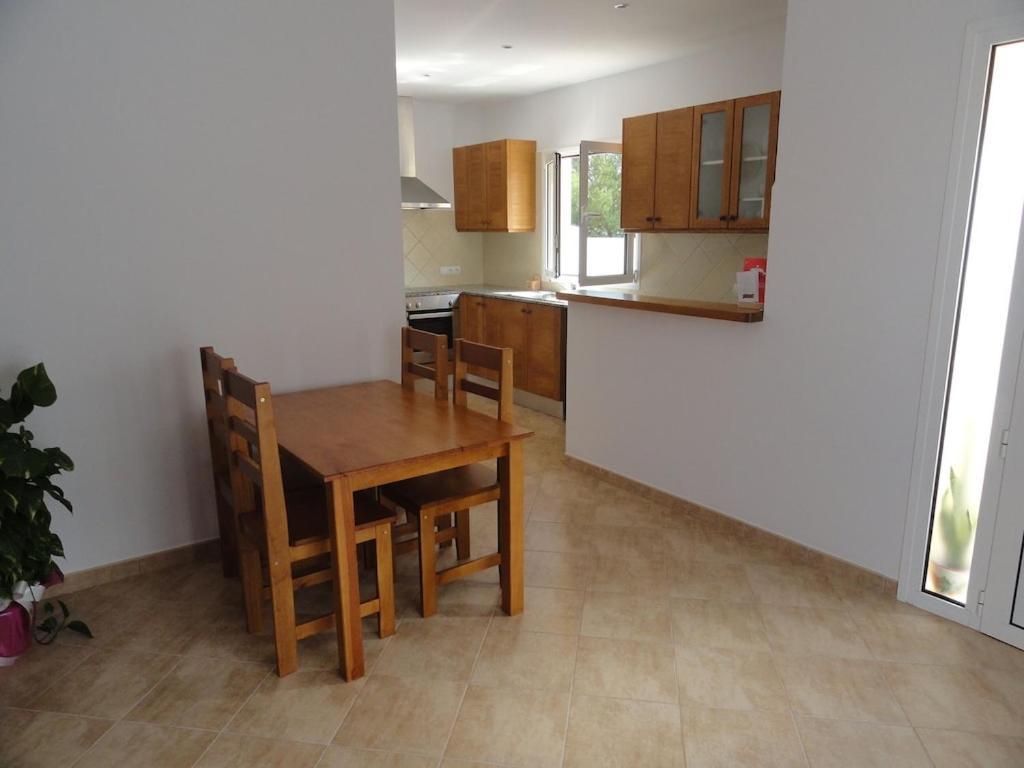 Nikamar -nice New 6p Villa, Private Pool - 300m Beach - Сasa de vacaciones Cala Blanca (Menorca)