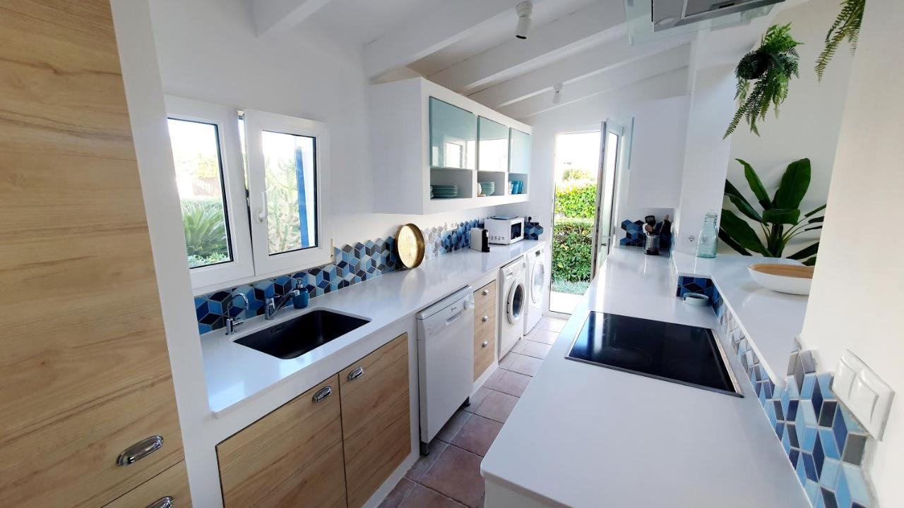 Vell Luxury Villa, Sea Direct Access, Private Pool Villa *