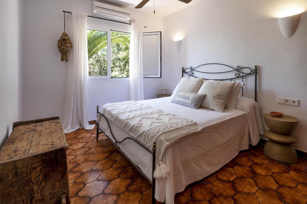 Margarita Villa *
