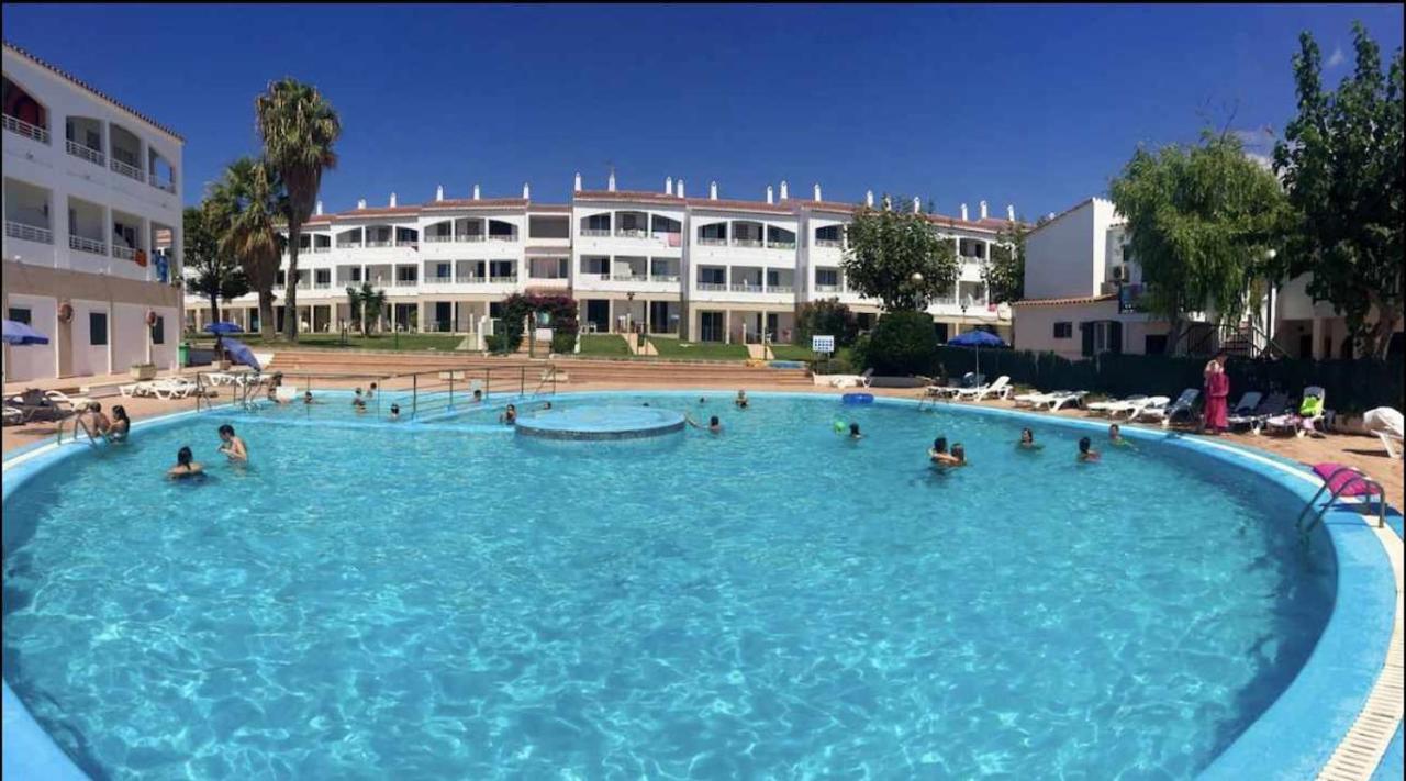Bajo Con Piscina Macarella *