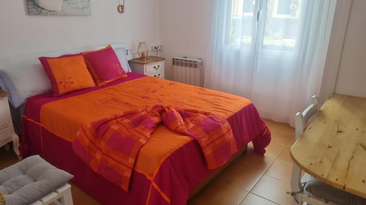 Fantastico Apartamento Con Jardin Privado Y Piscina Para 4 Personas En Cap D'artrutx En Ciutadella De Menorca