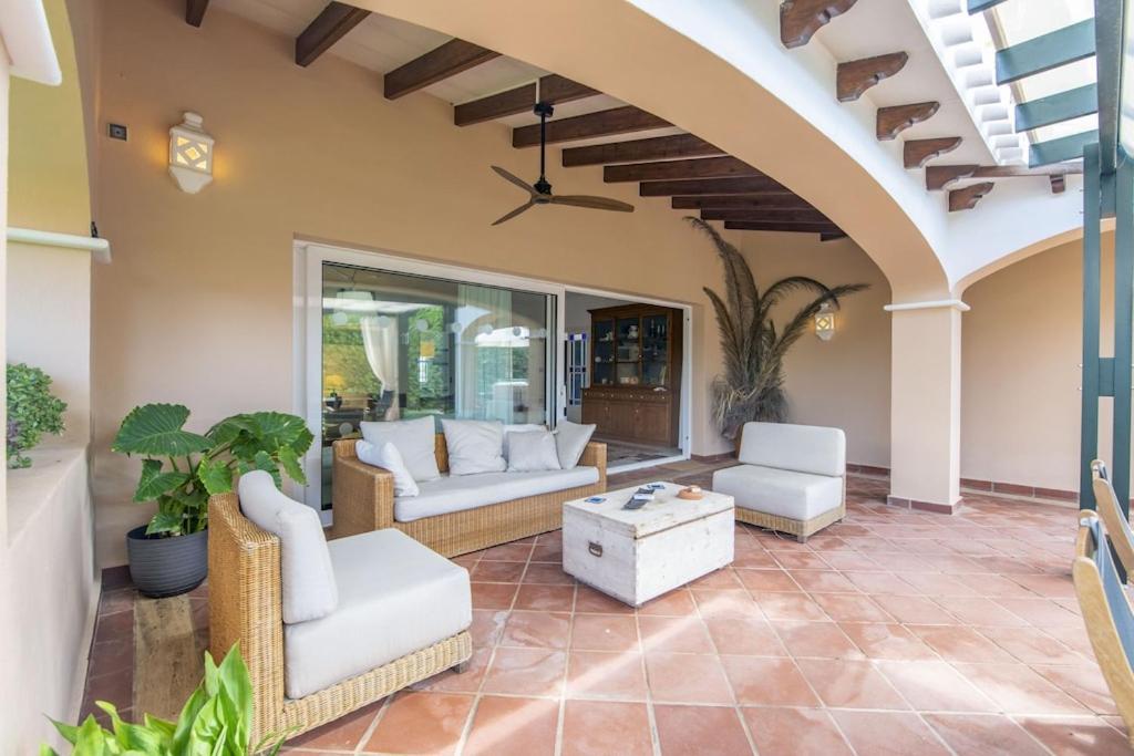Villa Olivos