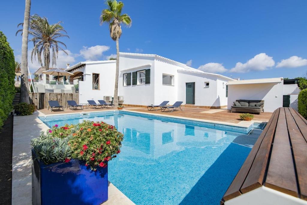 Olivos Villa