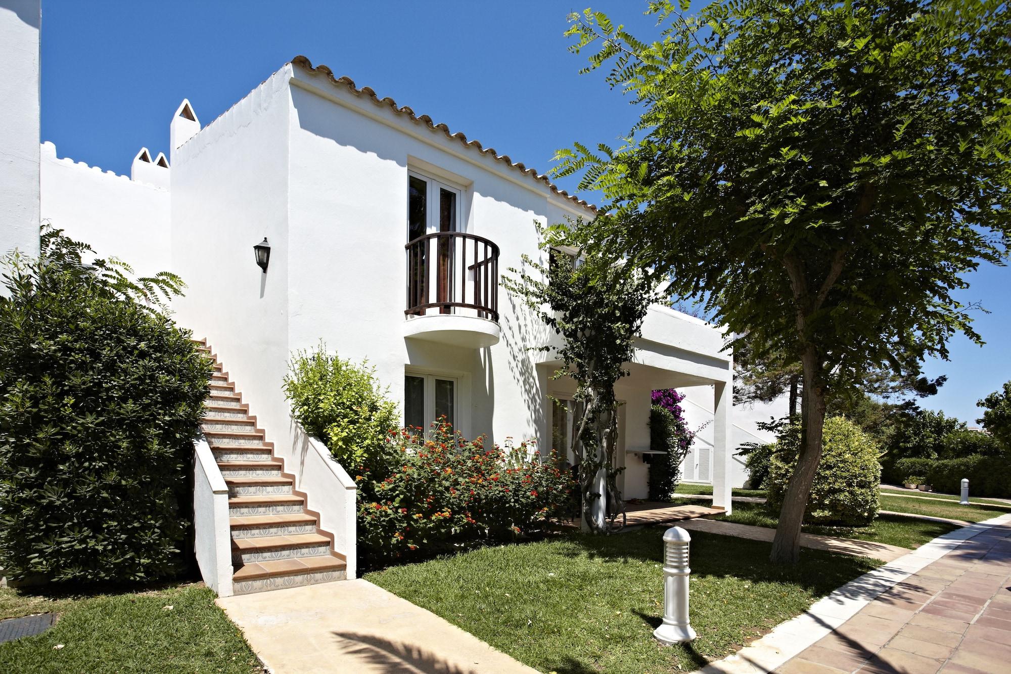 Apartahotel Grupotel Aldea Cala'n Bosch 4*