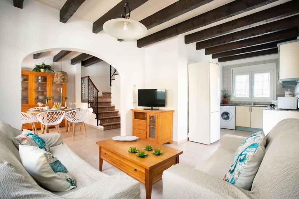 Can Esmo! 6 Hosts, 3 Bedrooms And A Private Pool Cala'N Bosch (Menorca)