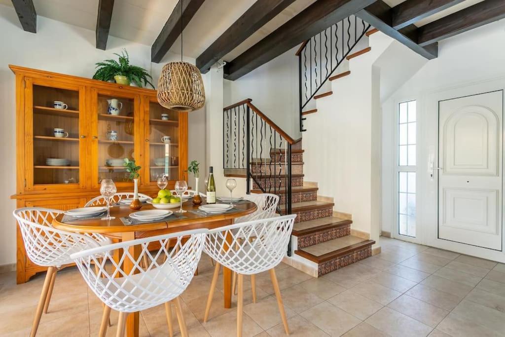 Сasa de vacaciones Can Esmo! 6 Hosts, 3 Bedrooms And A Private Pool Cala'N Bosch (Menorca)
