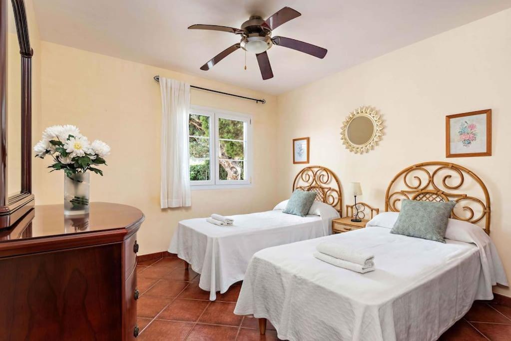 4 Bedroom Villa, Pool, 500m To Beach, Cala En Blanes Villa Cala'N Blanes (Menorca)