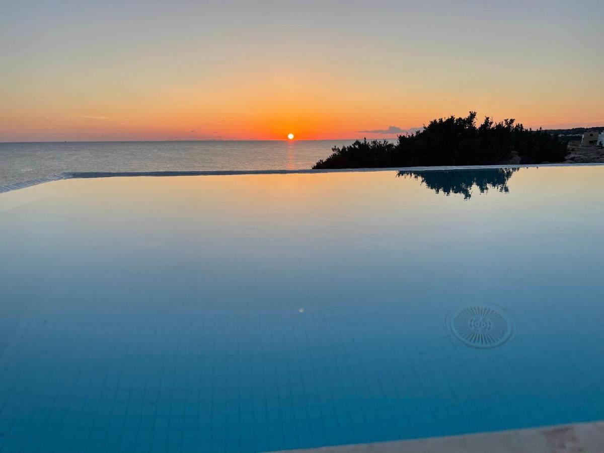 Binisamar Infinity Pool Over The Sea Apartamento Binibeca