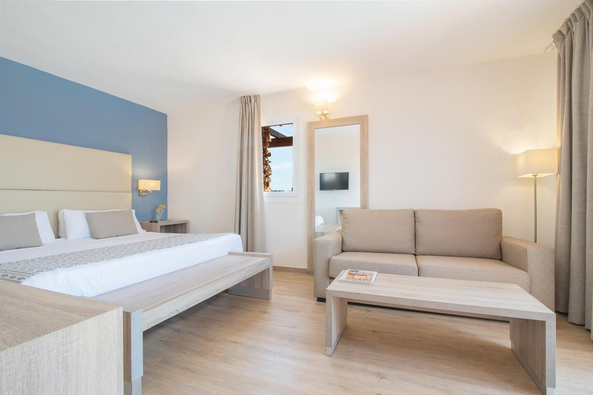 Menorca - Adults Recommended - By Pierre & Premium 3* Binibeca
