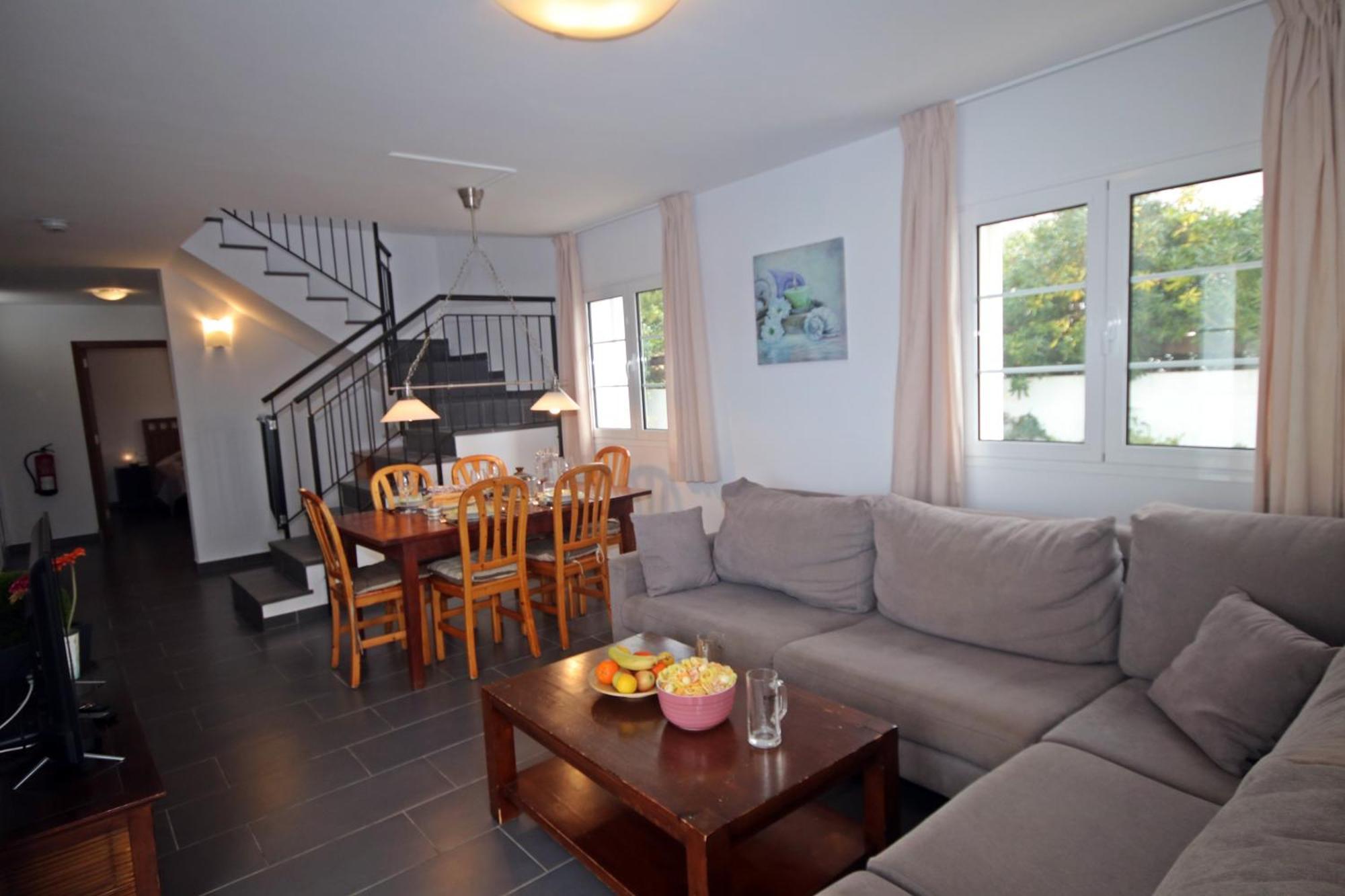 Villa Bella, 350m Zum *