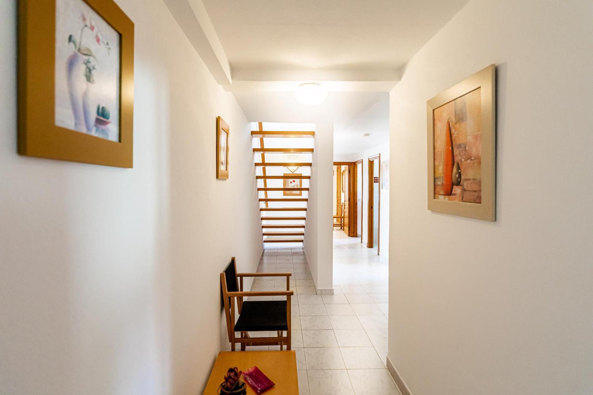 Ponent Villa *