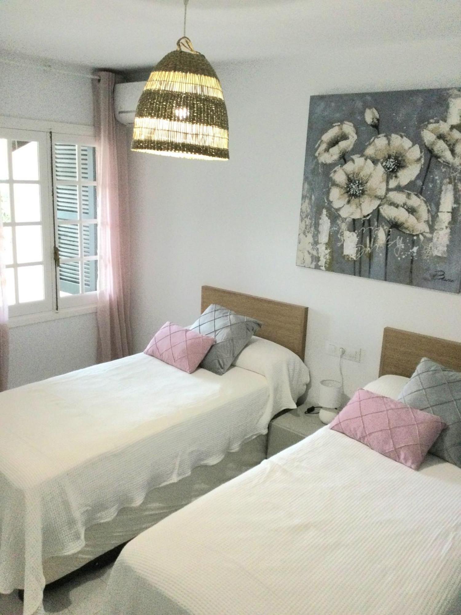 Playa Xoriguer Con Piscina Y Jardin *