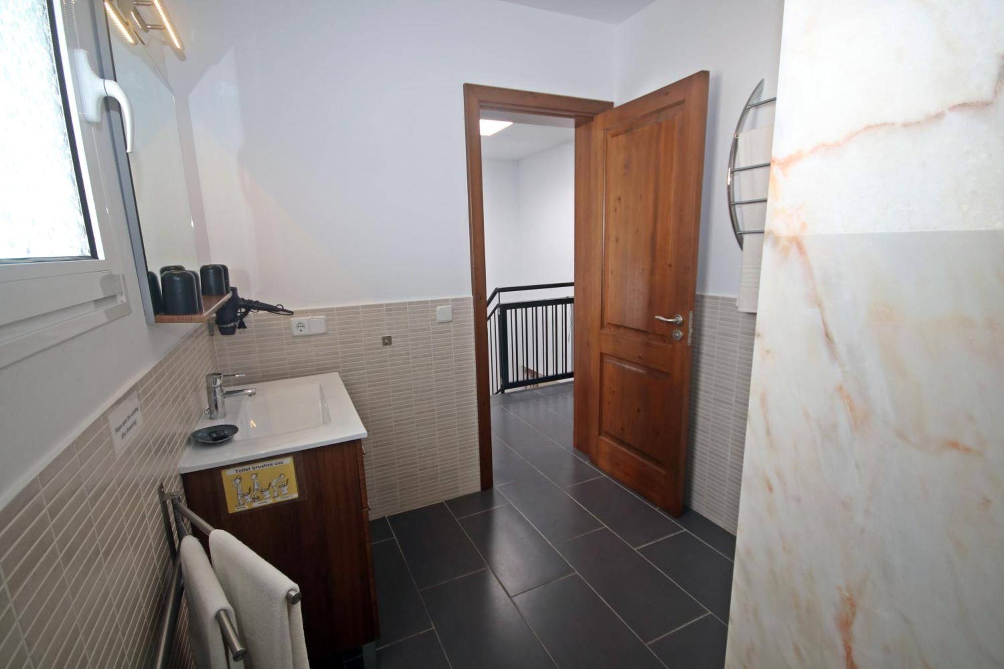 Villa Bella, 350m Zum